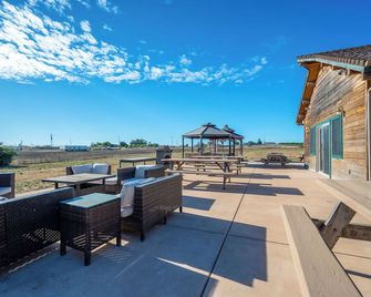Your dream Ranch Home Awaits Solid Rock Ranch 25 acres in the Central Coast - Nipomo - Balcón