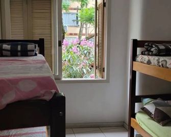 Man's Place Hostel Masculino - פורטו אלגרה - חדר שינה