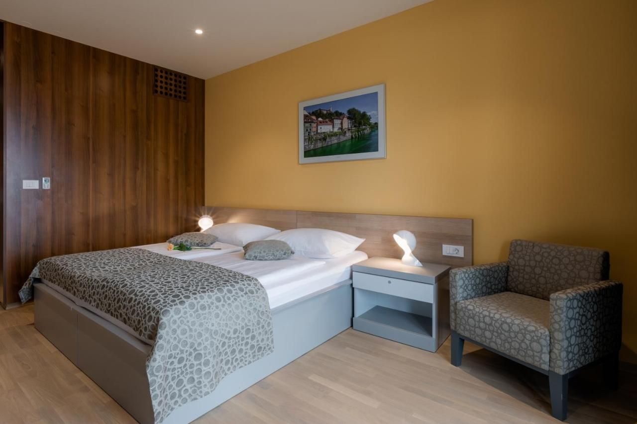 Hotel Florjanckov Hram - Liubliana - Habitación
