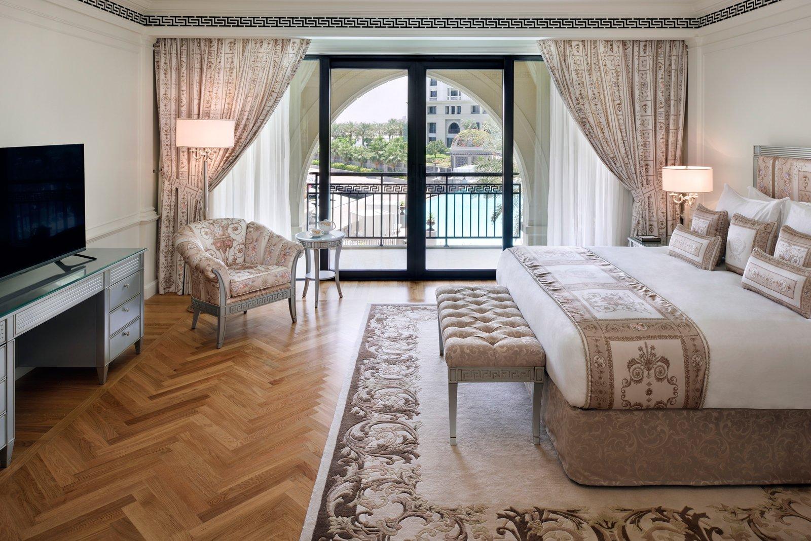 Hotel versace discount dubai