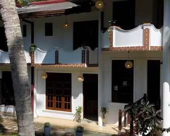 Coco Drift Hiriketiya - Dikwella - Building