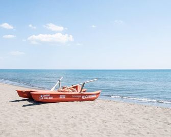 Gitavillage Club degli Amici - Pescia Romana - Strand