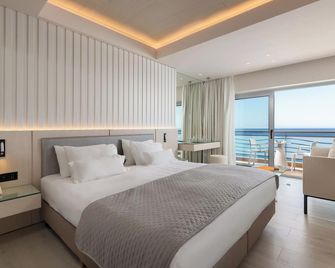 Mediterranean Hotel - Rodes