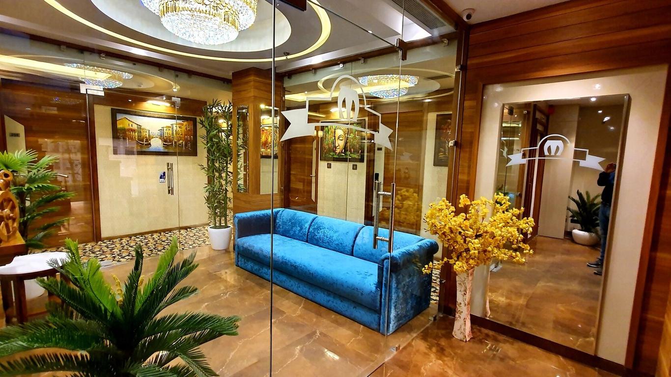 Hotel Makhan Residency