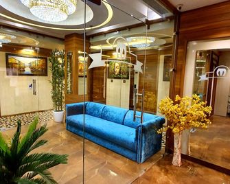 Hotel Makhan Residency - Amritsar - Lobby