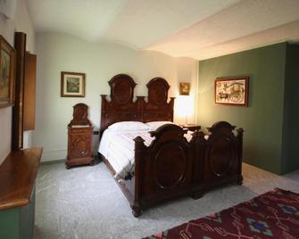 Agriturismo Helianthus - Oleggio - Bedroom