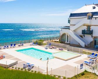 SuperbT2 duplex sea view, pool, beach access - Batz-sur-Mer - Piscina