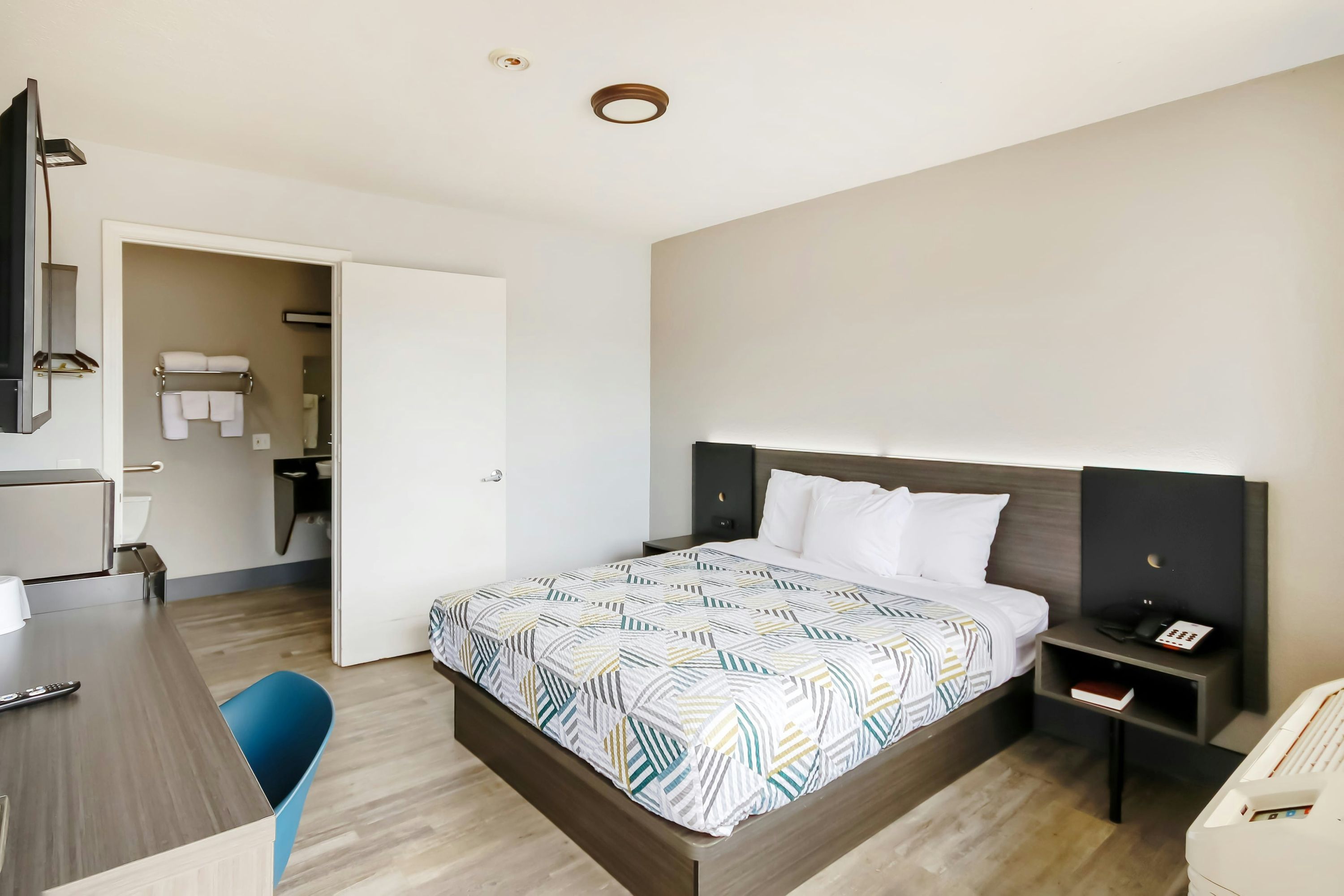 Motel 6 Topeka Northwest