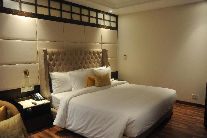 Hotel Mary Land - Zerakpur - Slaapkamer