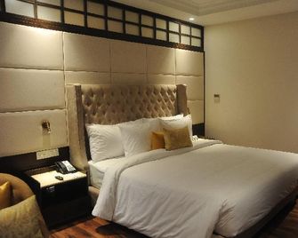 Hotel Mary Land - Zerakpur - Slaapkamer