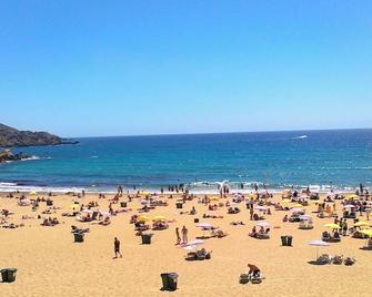 Tranquil Retreat Steps from St Julians Action - St. Julian's - Beach