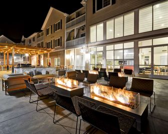 Homewood Suites by Hilton Oakland - Waterfront - אוקלנד - מסעדה