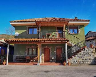 El Balcon De Onis - Onís - Budova