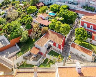 Holiday apartment Miraflores for 1 - 4 persons with 2 bedrooms - Holiday apartment - Alges - Bâtiment