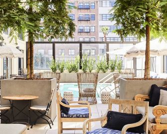 The Aster - Los Angeles - Patio