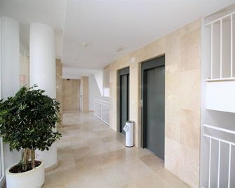 Tower San Remo 9-E Apartment Levante Beach - Benidorm - Hallway