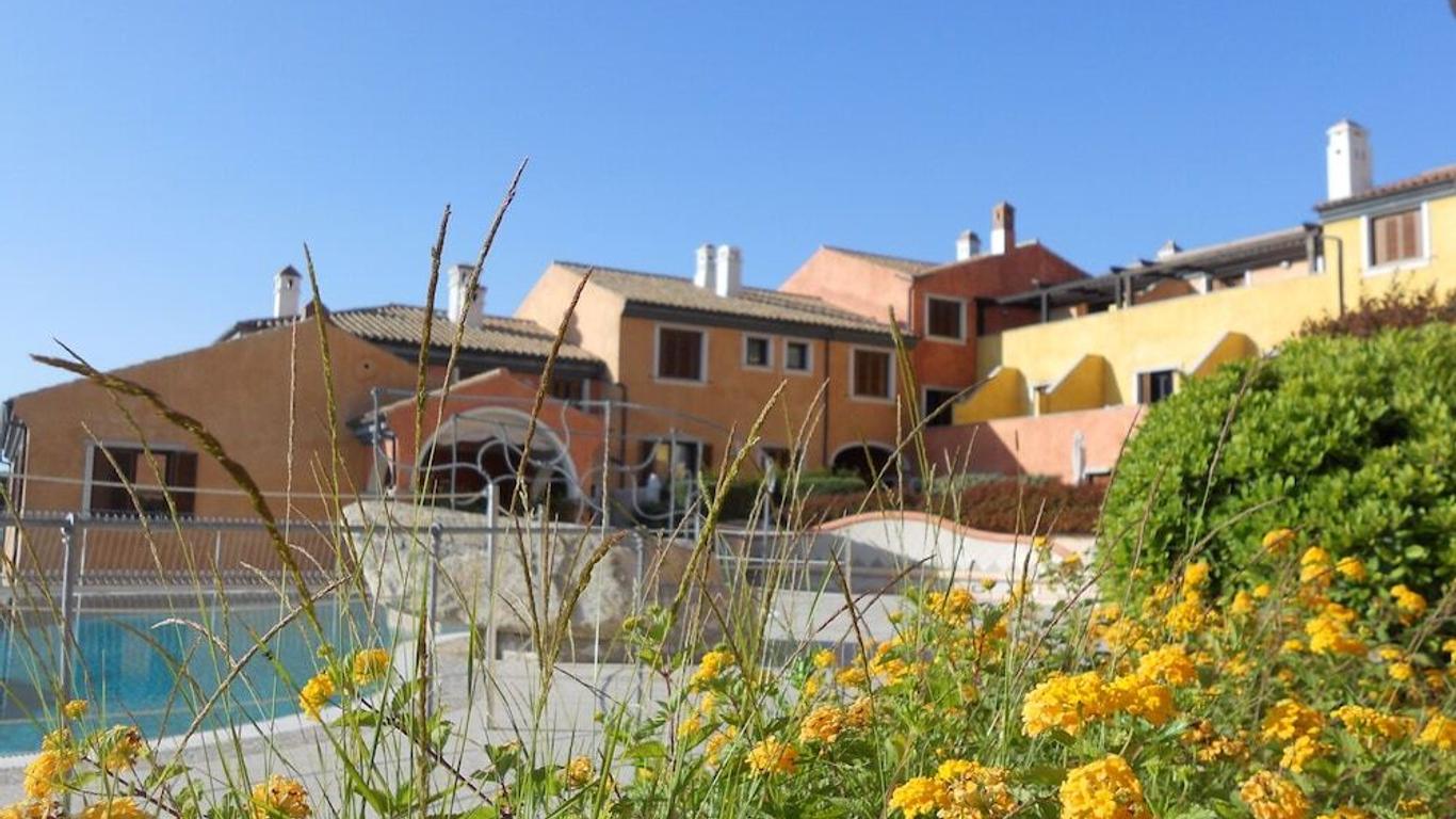 Residence Borgo Punta Villa