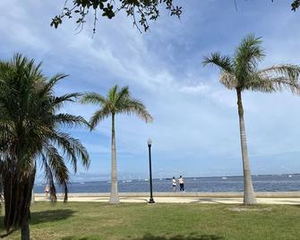 Prada Home Club - Punta Gorda - Beach