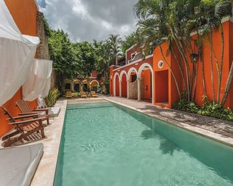 Art 64 Hotel Boutique Adults Only - Mérida - Havuz
