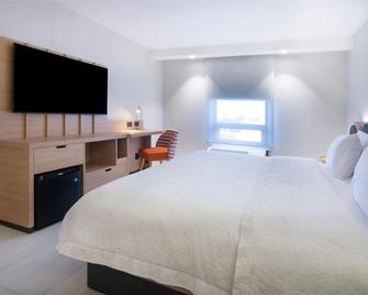 Hampton by Hilton Saltillo - Saltillo - Habitación