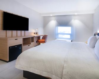 Hampton by Hilton Saltillo - סאלטיו - חדר שינה