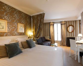 Best Western Premier Grand Monarque Hotel & Spa - Chartres - Schlafzimmer