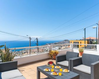 Casa dos Vinhos by Atlantic Holiday - Senhora do Rosário - Balcony