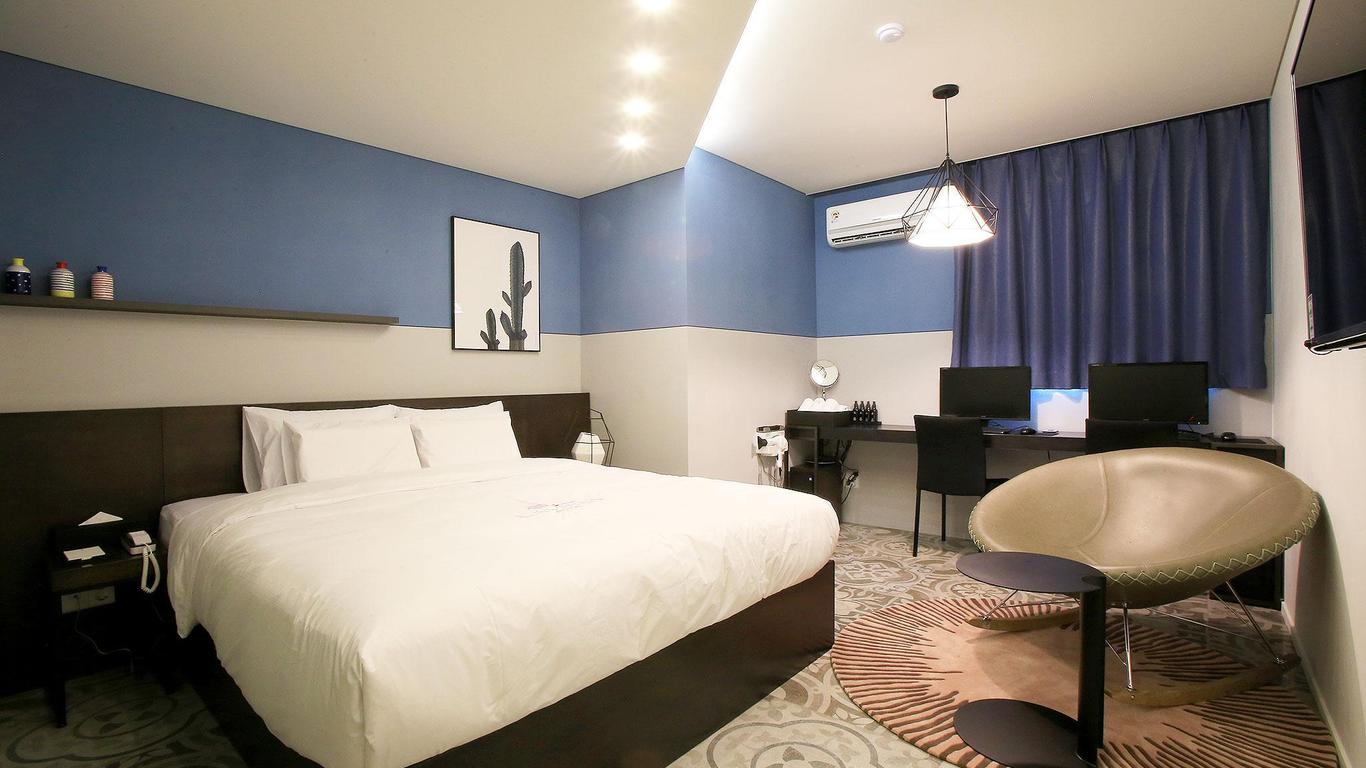 Hotel Lavieen