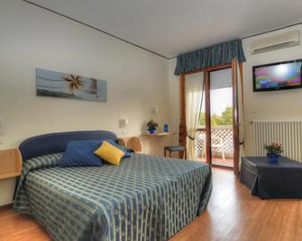 Al Cavallino Bianco - Lignano Sabbiadoro - Bedroom