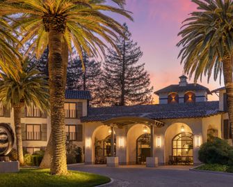 Casa Mani Resort Napa Valley, Curio Collection by Hilton - נאפה - בניין