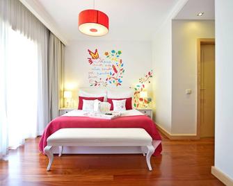 Solar Egas Moniz-Charming House & Local Experiences - Penafiel - Bedroom