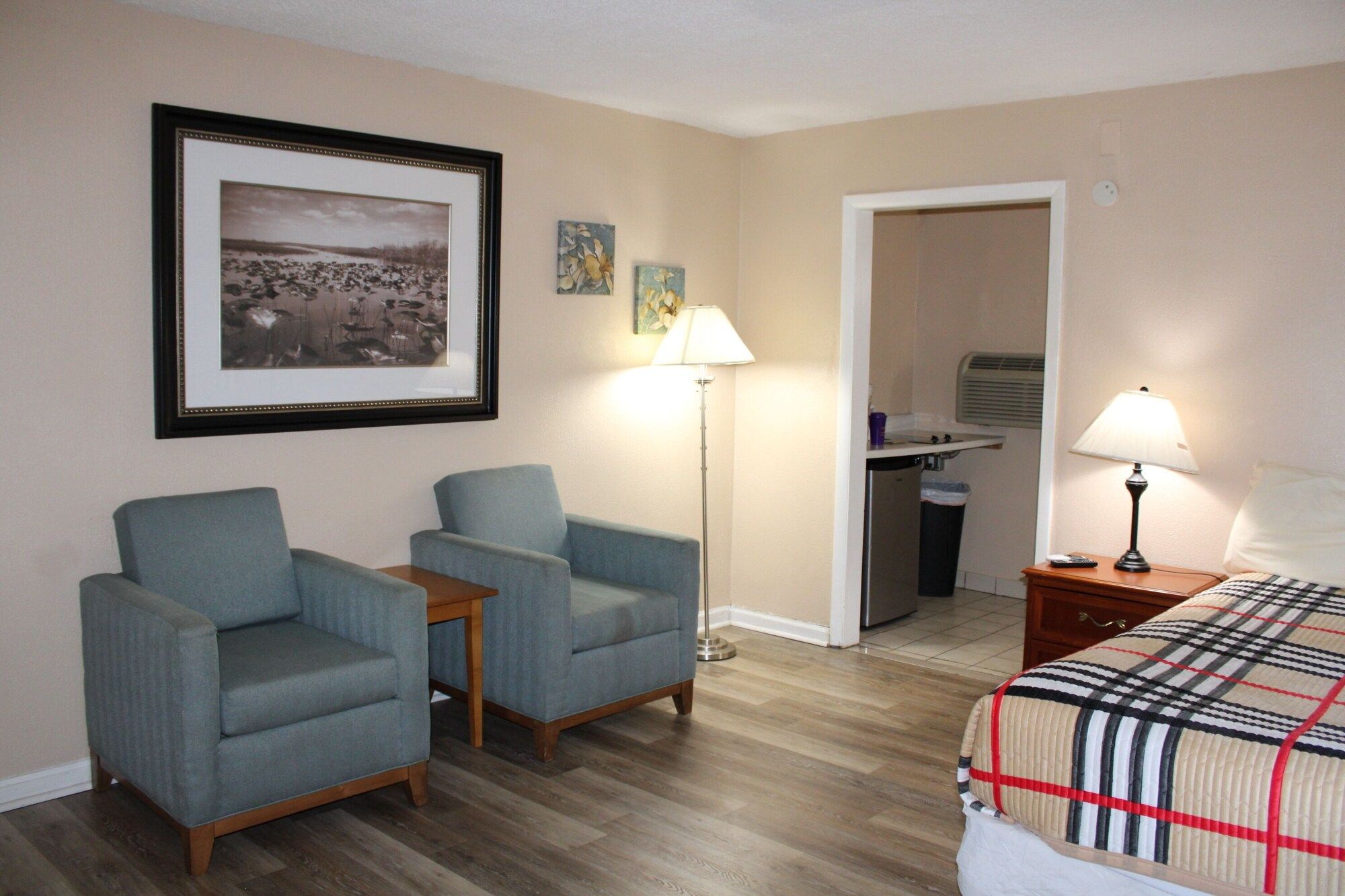 Living room view of Ans Inn & Suites