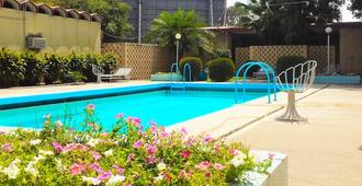 Flashman's Hotel - Rawalpindi - Pool