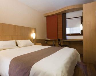 Ibis Beijing Wukesong Dacheng Road Hotel - Beijing - Bedroom