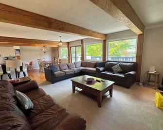 Bear Valley Guesthouse - Stewart - Sala de estar
