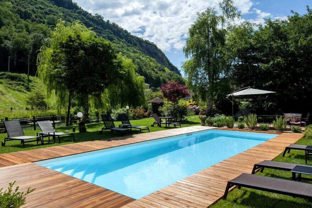 Hotel Calvi-Ristorante Mainor - Vittorio Veneto - Piscina