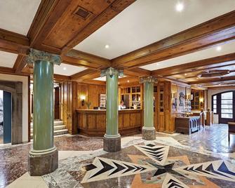 Parkhotel Oberstaufen - Oberstaufen - Lobby