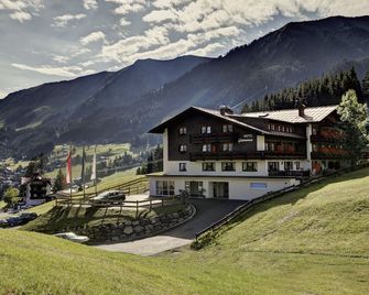 Hotel Gemma- Adults Only - Hirschegg - Gebäude