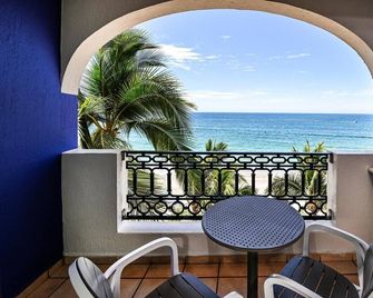 Crown Paradise Golden - Puerto Vallarta - Balcony