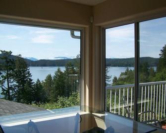 Moonlit Cove - Sooke