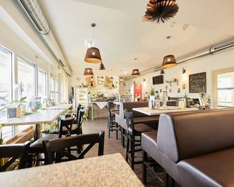 I Am Hotels Leoben - Leoben - Restaurace