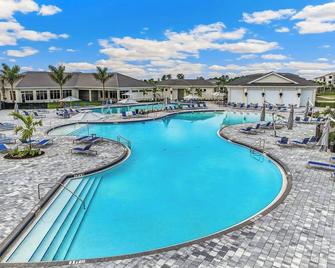 823 Babcock National Condo - Alva - Pool