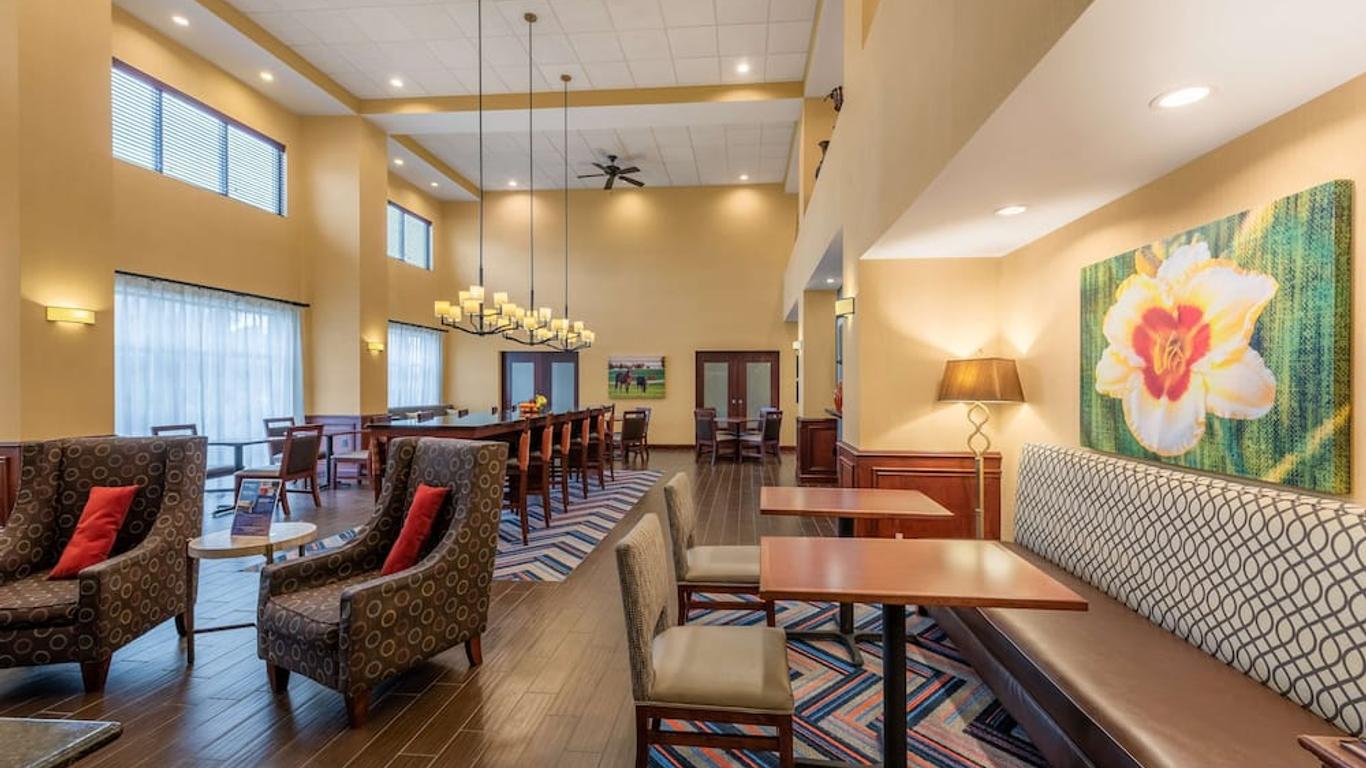 Hampton Inn & Suites Hopkinsville