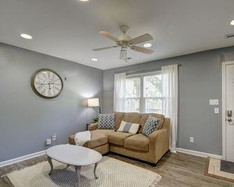 Corporate Cottage Near Merrillville/Gary - Gary - Sala de estar