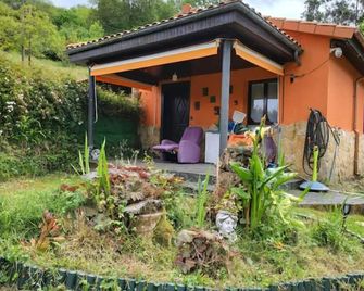 Disfruta de la naturaleza en casa rural de playa - Villaverde la Marina - Patio