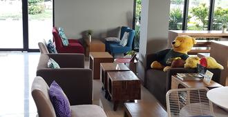 Bird Day Boutique Hotel - Mukdahan - Area lounge