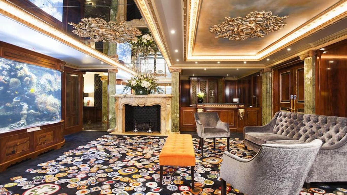 Mayfair House