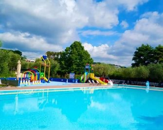 Campeggio Della Colombaia - Padenghe sul Garda - Pool