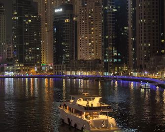 Jbr Silent Hill Hostel - Dubai - Building