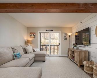 White Cap A-307 | 1 Bed, 1 Bath - Newry - Sala de estar